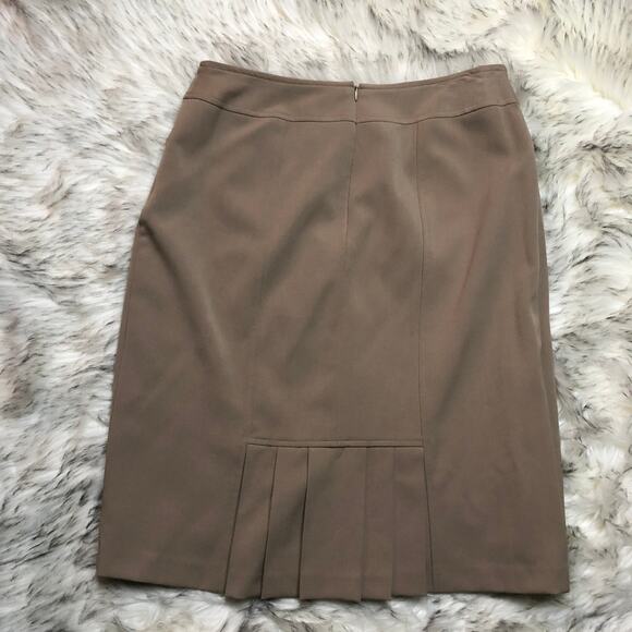 Vintage 90s Briggs New York Tan Pleated Back Hem Skirt - Picture 7 of 11